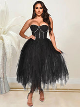 Strassbesetztes Midi-Ballkleid aus Tüll